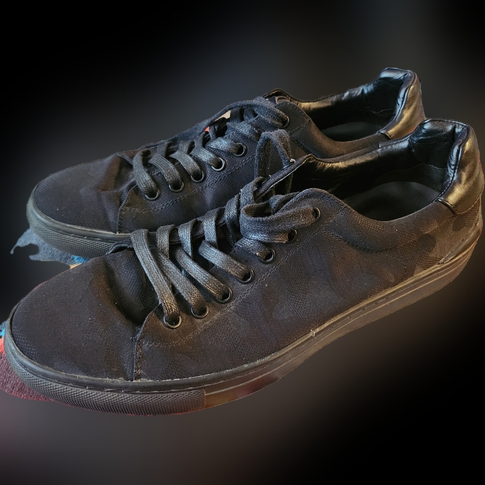 Bench mark shoes